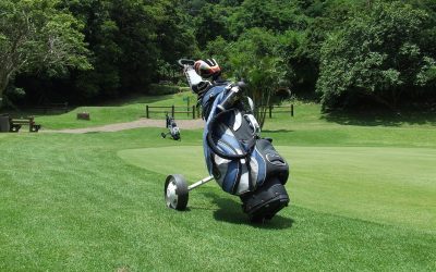 Choix du meilleur chariot électrique de golf : les caractéristiques indispensables